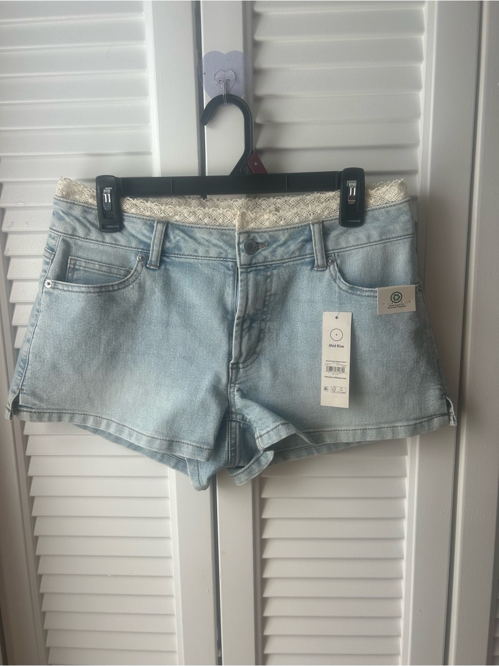 No Boundaries Light Blue Lace-Trim Denim Shorts